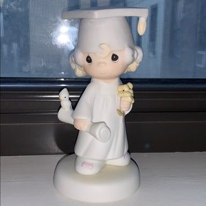 PERFECT Precious Moments cap & gown girl